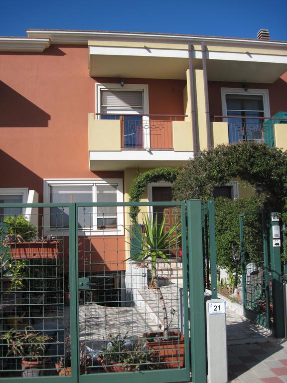 Sweet Sardinia Apartment R2968 Elmas Oda fotoğraf