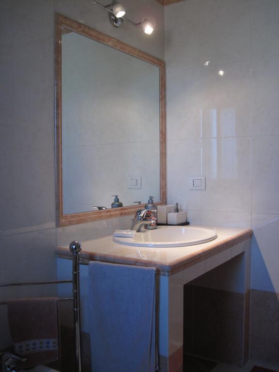 Sweet Sardinia Apartment R2968 Elmas Oda fotoğraf